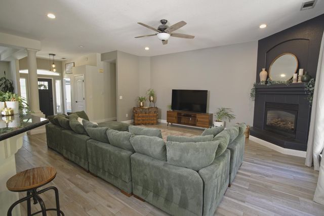2848 Gayle Ln, Auburn, CA 95602