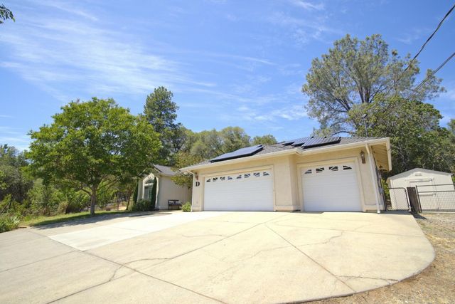 2848 Gayle Ln, Auburn, CA 95602