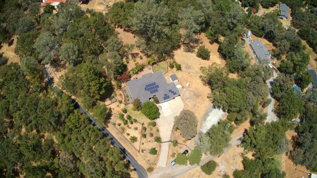 2848 Gayle Ln, Auburn, CA 95602