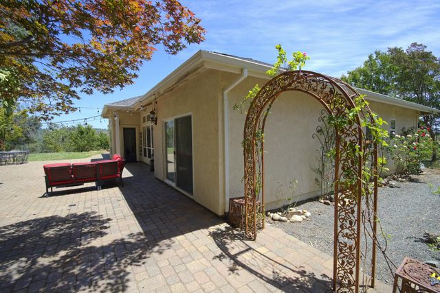 2848 Gayle Ln, Auburn, CA 95602