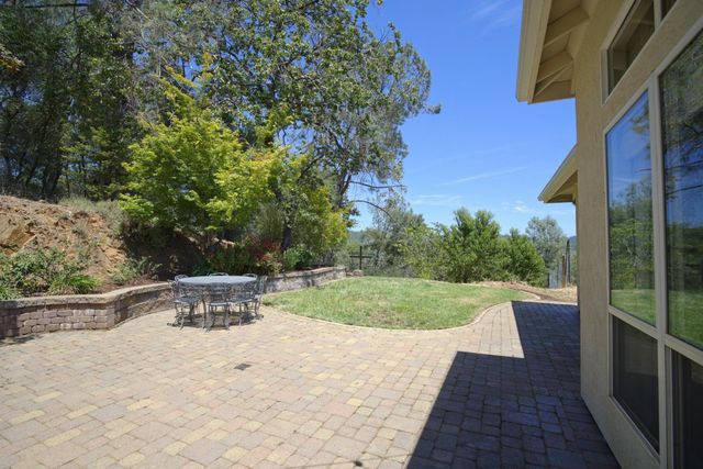2848 Gayle Ln, Auburn, CA 95602