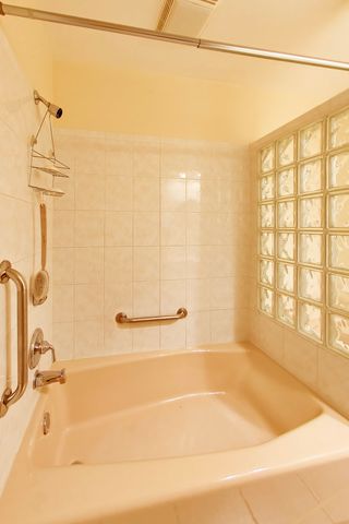 1081 Willson Drive, Des Plaines, IL 60016
