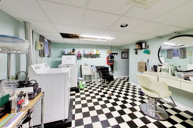 1081 Willson Drive, Des Plaines, IL 60016