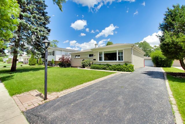 1081 Willson Drive, Des Plaines, IL 60016