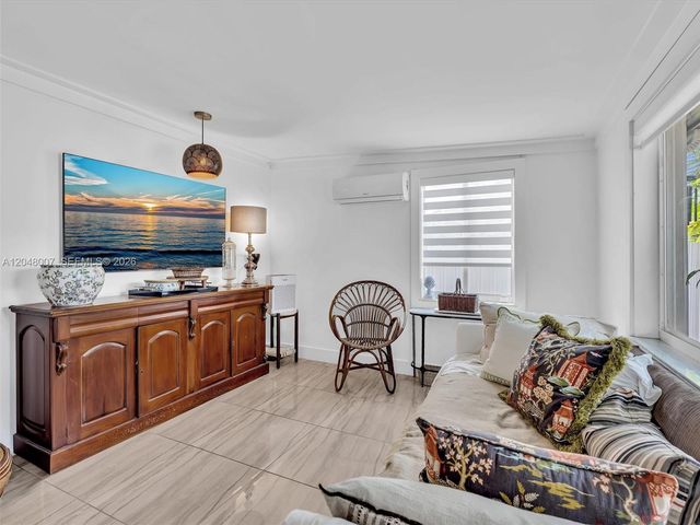 310 SW 65th Ave, Miami, FL 33144