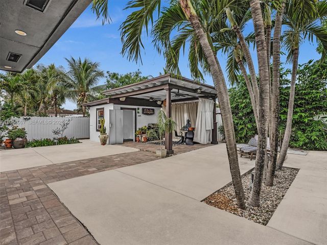 310 SW 65th Ave, Miami, FL 33144