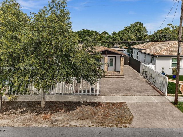 310 SW 65th Ave, Miami, FL 33144