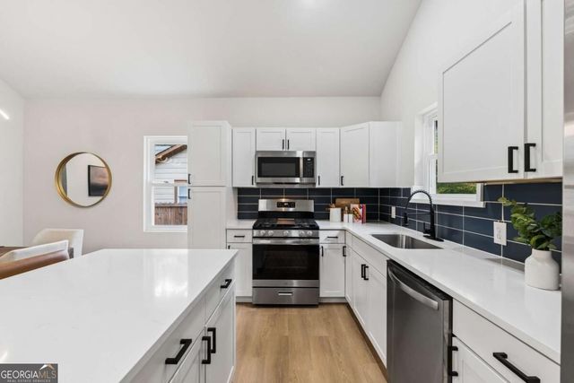 882 Tanner Drive, Scottdale, GA 30079