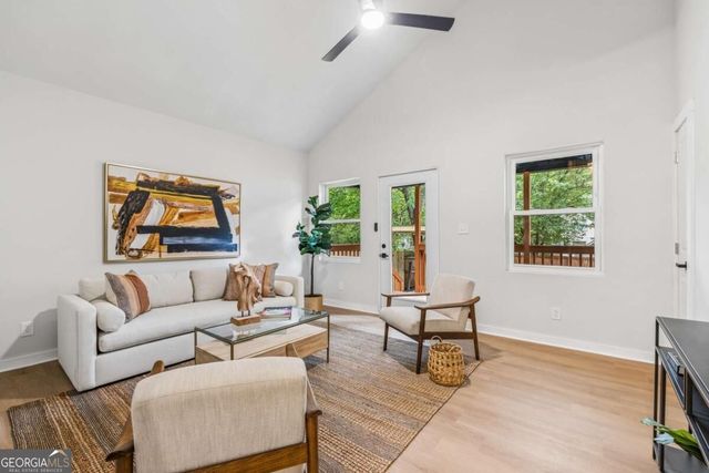 882 Tanner Drive, Scottdale, GA 30079