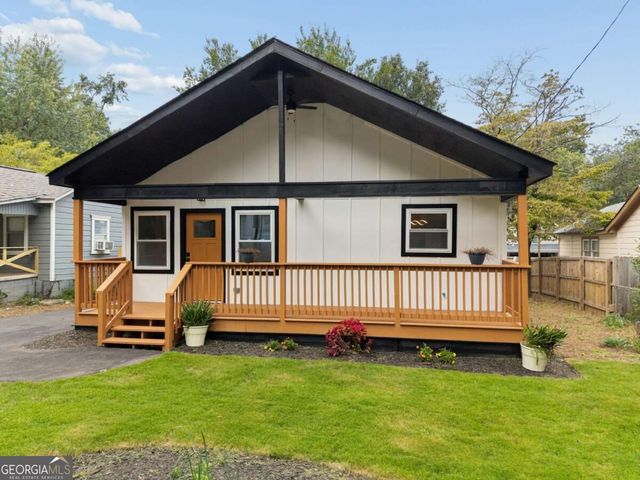882 Tanner Drive, Scottdale, GA 30079