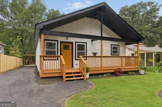 882 Tanner Drive, Scottdale, GA 30079