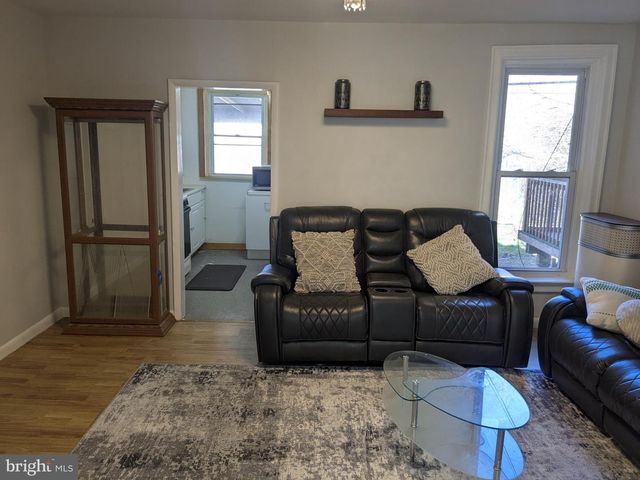 317 SAINT VINCENT ST, Philadelphia, PA 19111