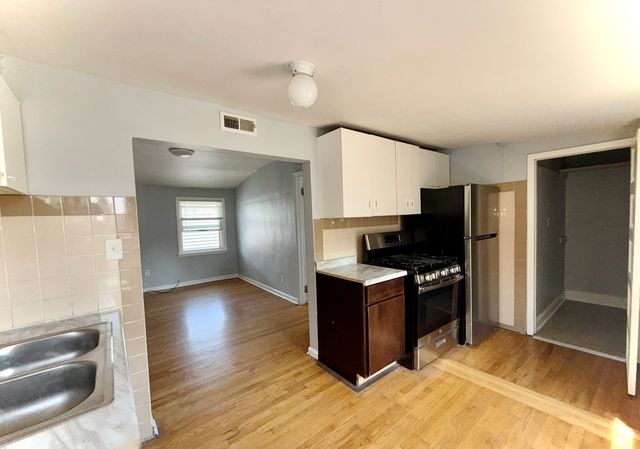 2531 N Tripp Avenue 6R, Chicago, IL 60639