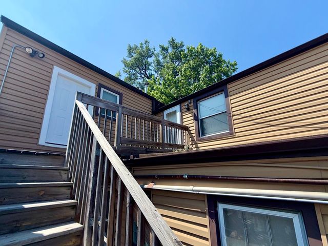 2531 N Tripp Avenue 6R, Chicago, IL 60639