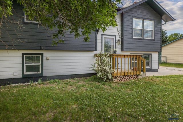 2612 PLATEAU LN, Rapid City, SD 57703
