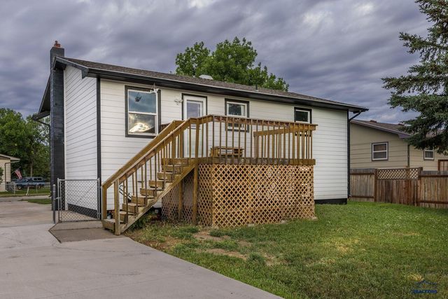 2612 PLATEAU LN, Rapid City, SD 57703