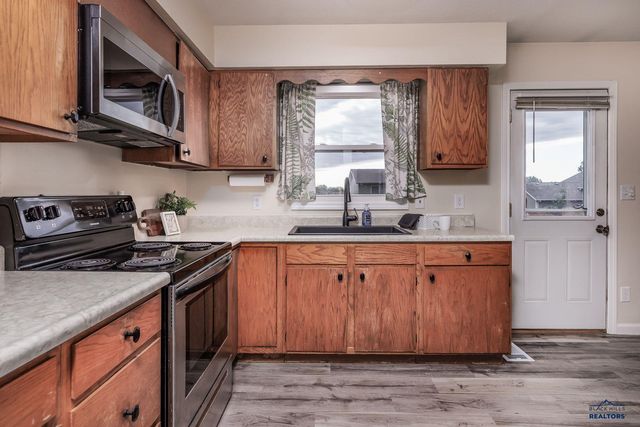 2612 PLATEAU LN, Rapid City, SD 57703