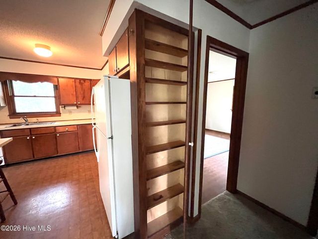 136 NE 21st Street, Oak Island, NC 28465