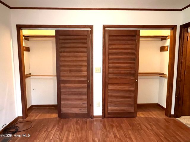 136 NE 21st Street, Oak Island, NC 28465