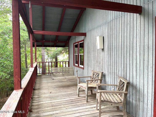 136 NE 21st Street, Oak Island, NC 28465