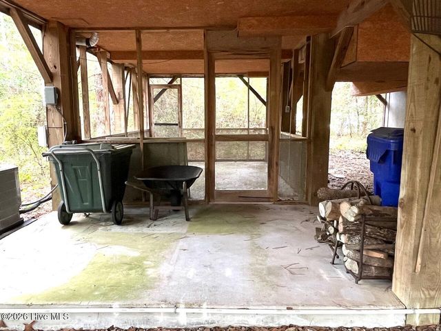 136 NE 21st Street, Oak Island, NC 28465