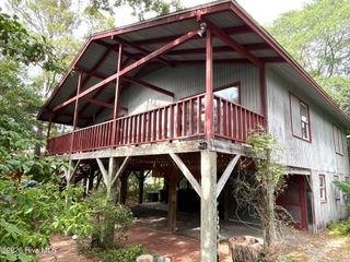 136 NE 21st Street, Oak Island, NC 28465