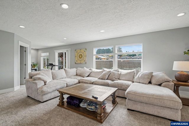 5739 Erin Valley Av SE, Salem, OR 97306