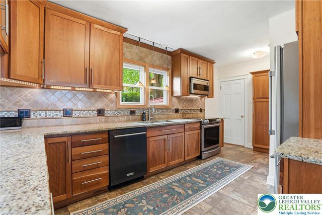 1670 Lindberg Street, Bethlehem Twp, PA 18020
