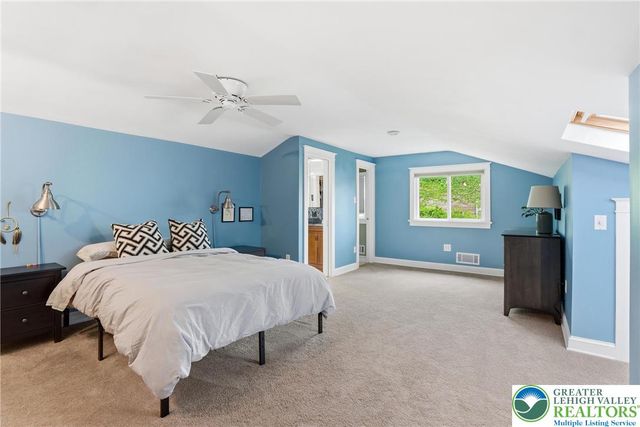 1670 Lindberg Street, Bethlehem Twp, PA 18020