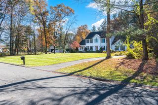 35 Cantlewood Drive, Somers, CT 06071