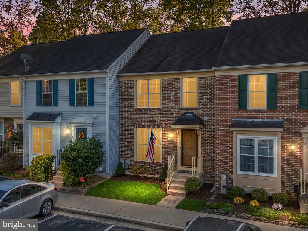 654 LIONS GATE LN, Odenton, MD 21113