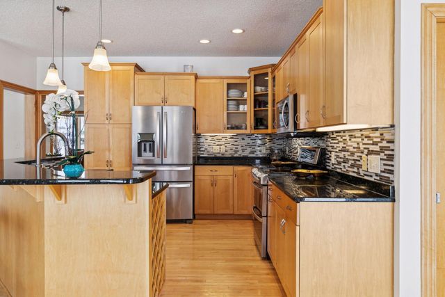 2728 Headland Court SW, Rochester, MN 55902