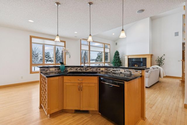 2728 Headland Court SW, Rochester, MN 55902