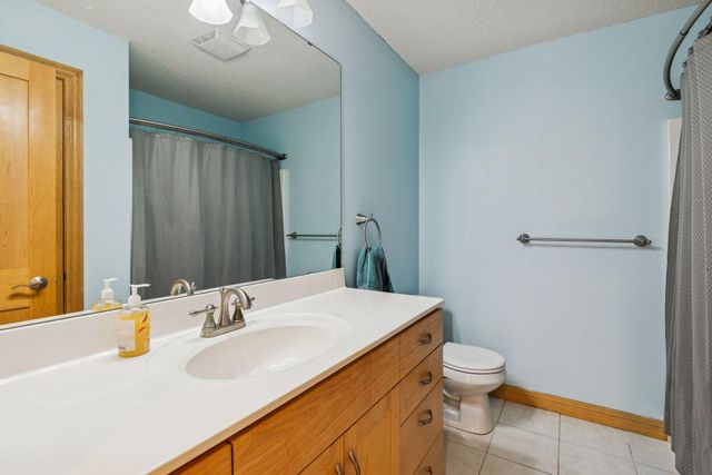 2728 Headland Court SW, Rochester, MN 55902