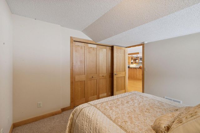 2728 Headland Court SW, Rochester, MN 55902