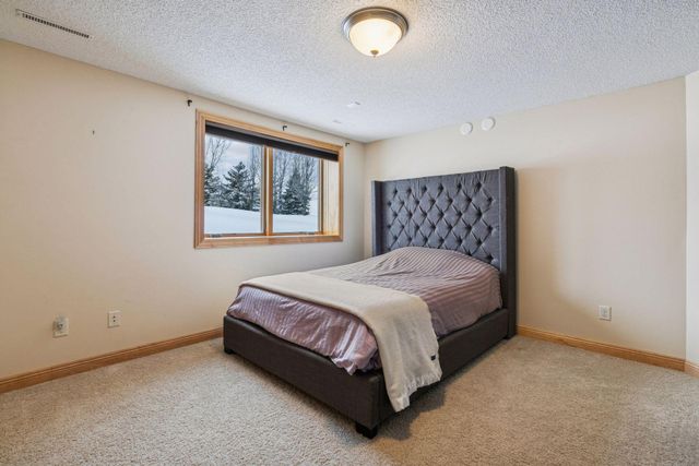 2728 Headland Court SW, Rochester, MN 55902