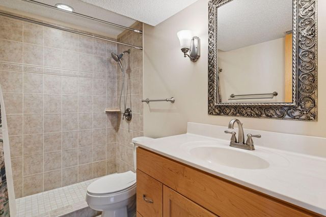 2728 Headland Court SW, Rochester, MN 55902