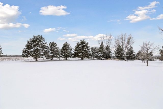 2728 Headland Court SW, Rochester, MN 55902