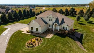 2728 Headland Court SW, Rochester, MN 55902