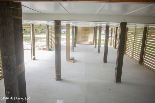 350 Menge Avenue, Pass Christian, MS 39571