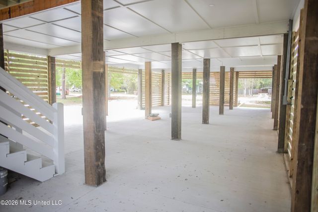 350 Menge Avenue, Pass Christian, MS 39571