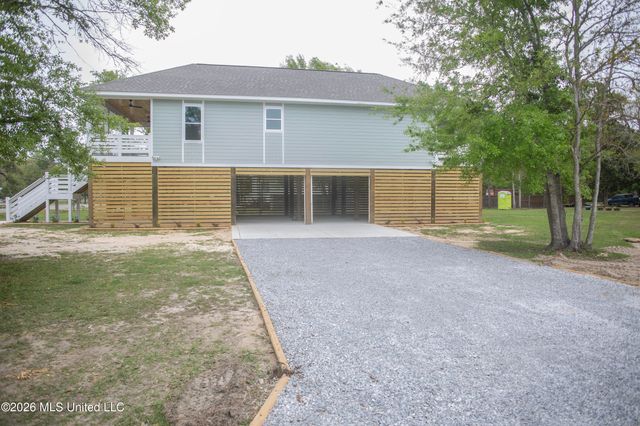 350 Menge Avenue, Pass Christian, MS 39571