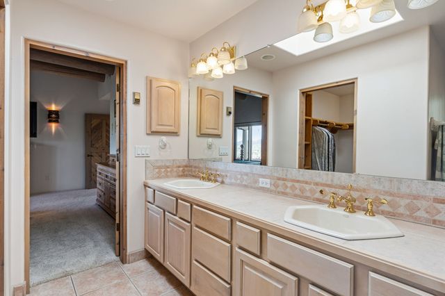 817 Camino Vistas Encantada, Santa Fe, NM 87507