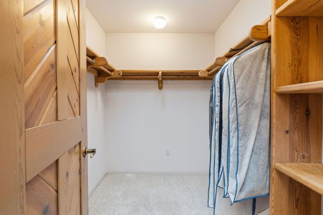 817 Camino Vistas Encantada, Santa Fe, NM 87507