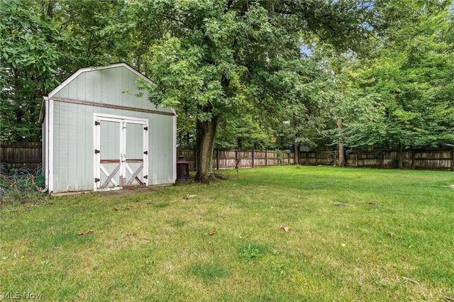 5066 Creekside Boulevard, Brunswick Hills, OH 44212