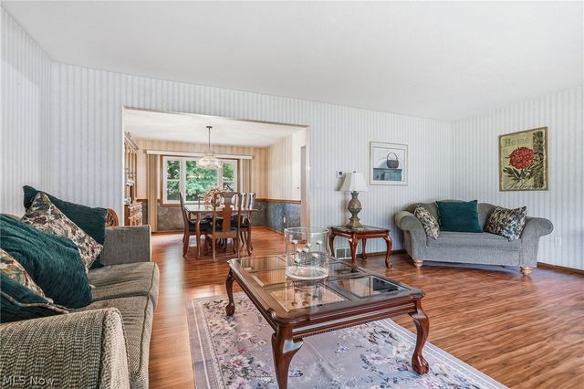 5066 Creekside Boulevard, Brunswick Hills, OH 44212
