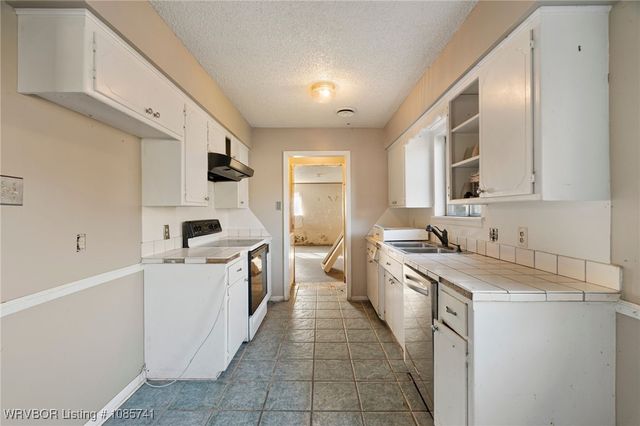 604 L Street, Barling, AR 72923