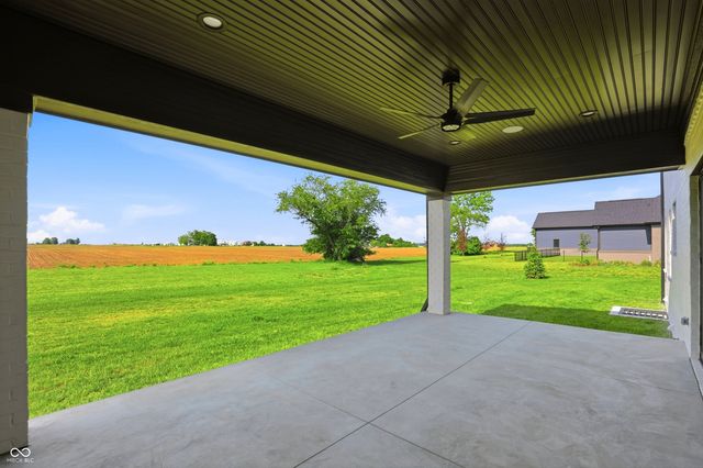 3874 Chapel Hill Court, Bargersville, IN 46106
