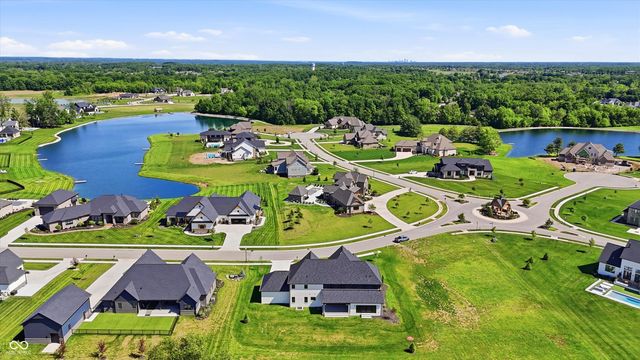 3874 Chapel Hill Court, Bargersville, IN 46106