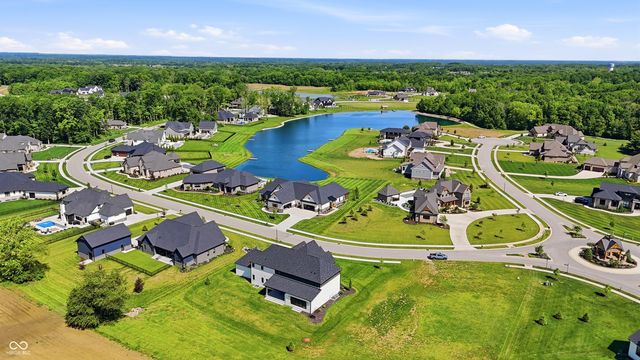 3874 Chapel Hill Court, Bargersville, IN 46106